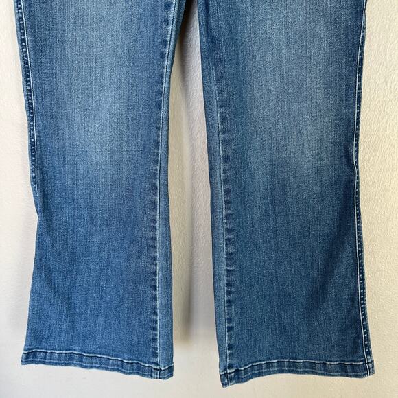Spanx Denim Jeans Kick Flare Pull On Medium Blue Wash Women's Sz L 20541R Pants - Picture 5 of 11